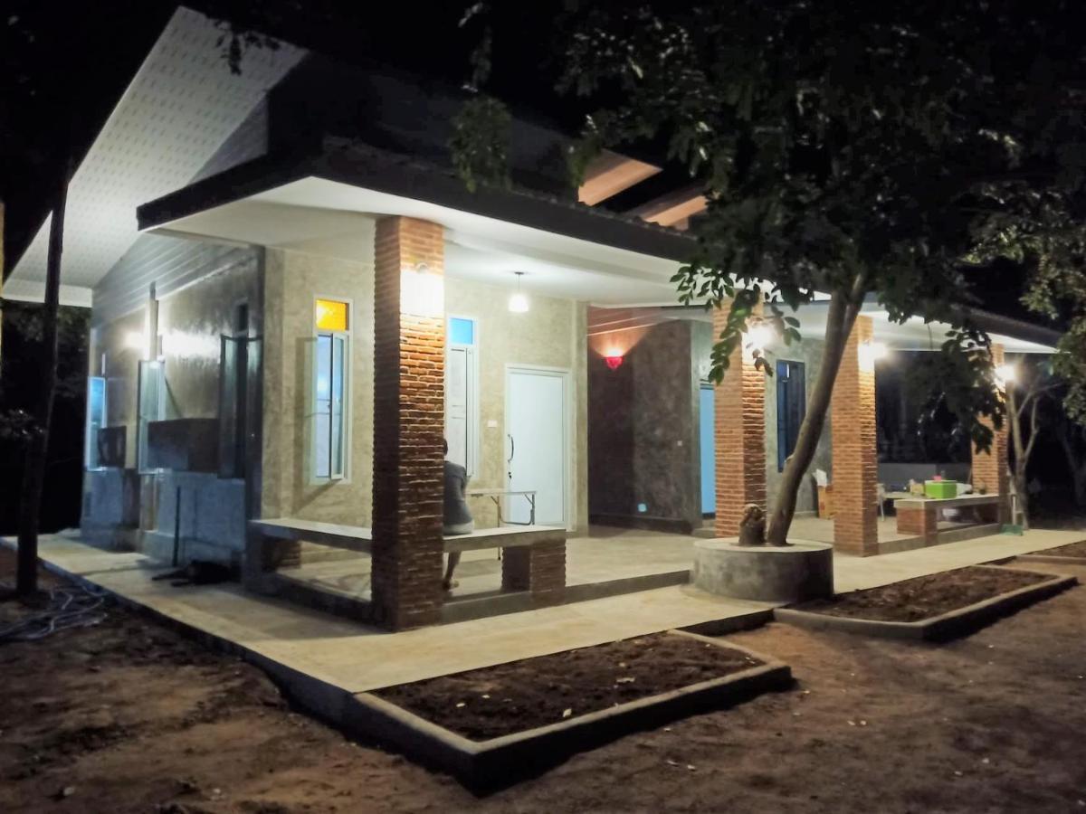 Baantantara Hotel Suan Phueng Exterior photo